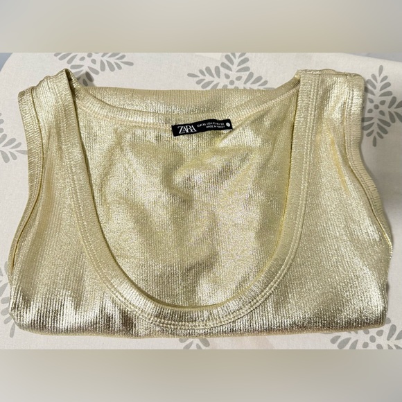 Zara Gold Sleeveless Top - Picture 3 of 4